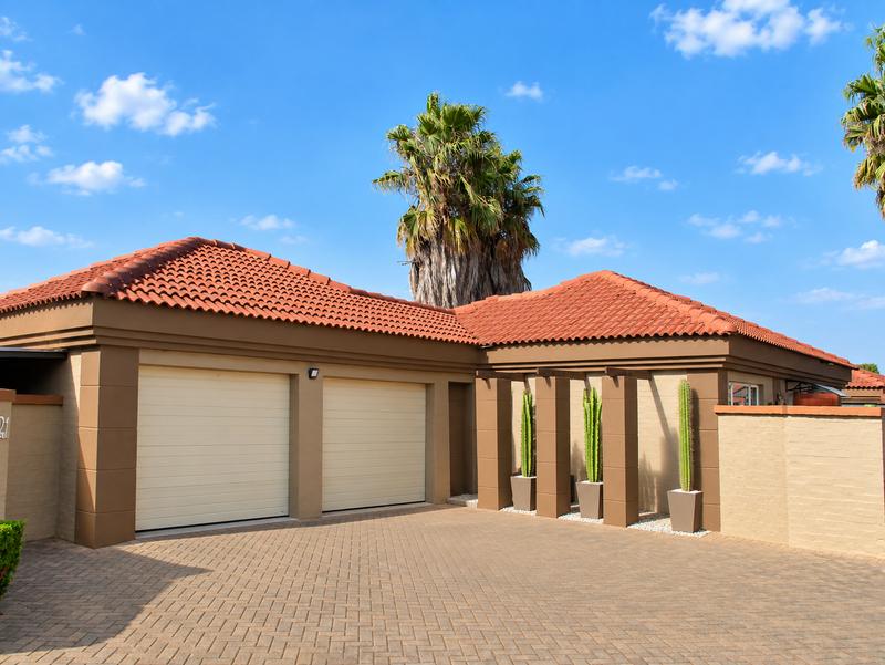 2 Bedroom Property for Sale in Heuwelsig Free State